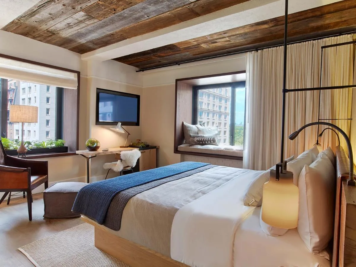1 Hotel Central Park — 2