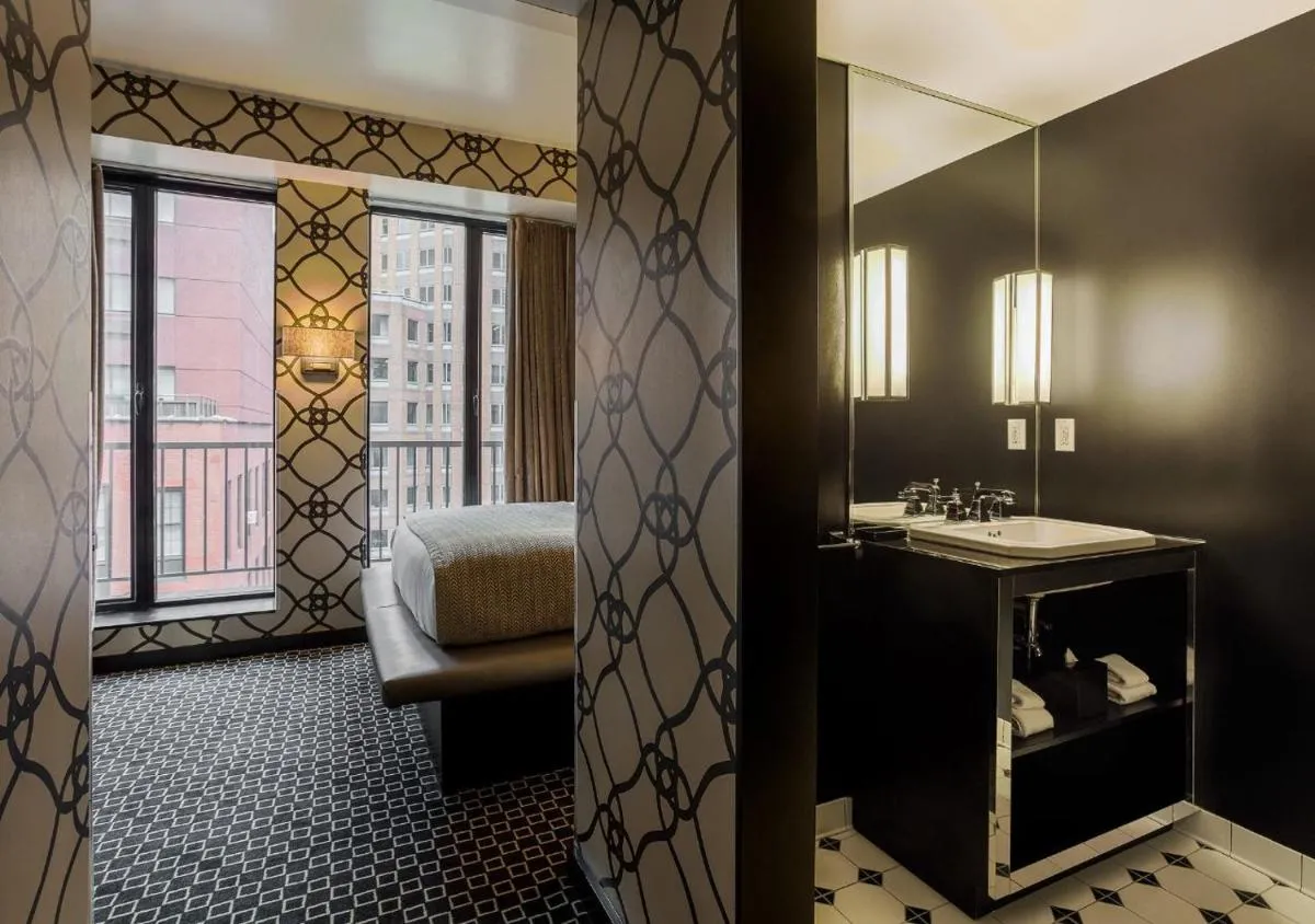 45 Times Square Hotel — 4