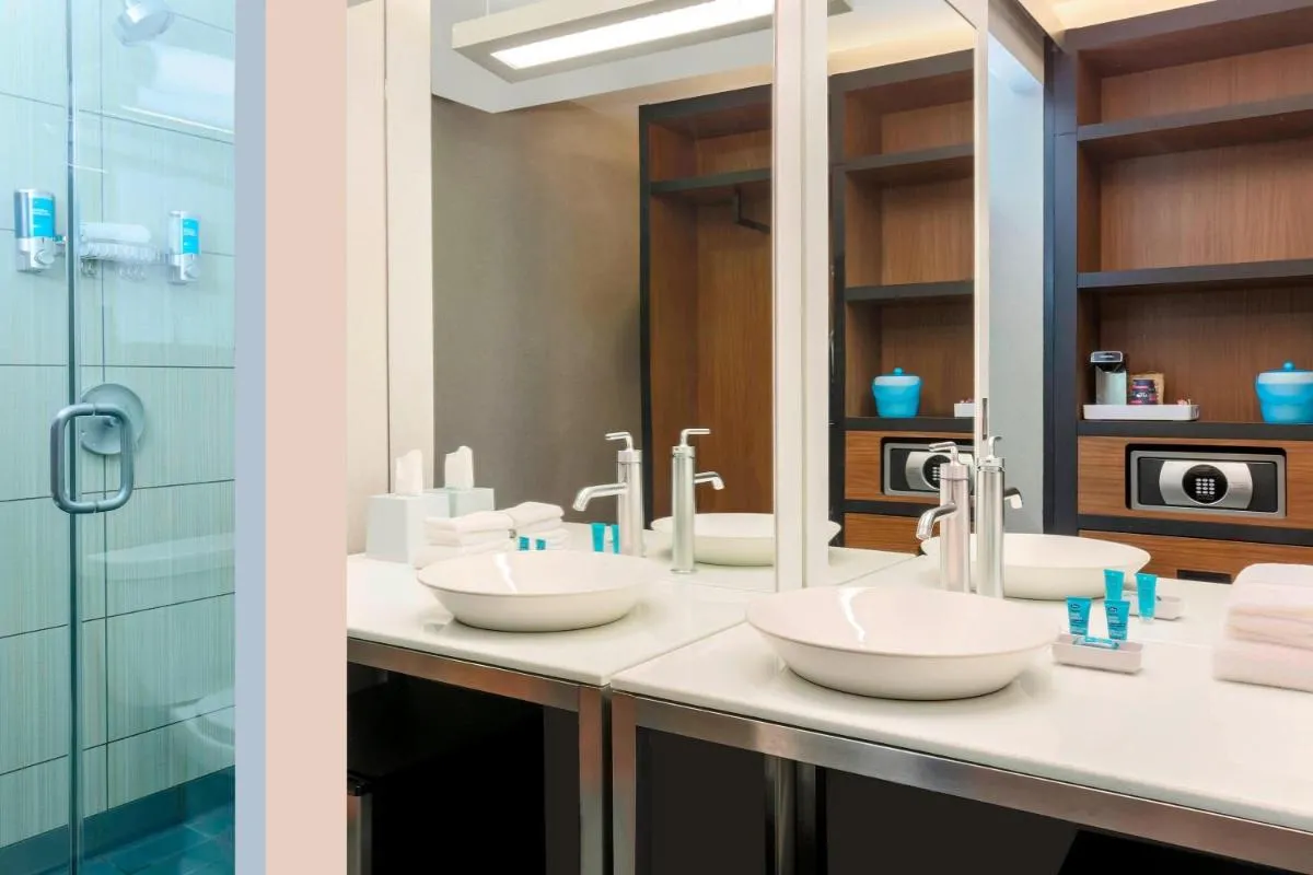 Aloft Harlem — 3