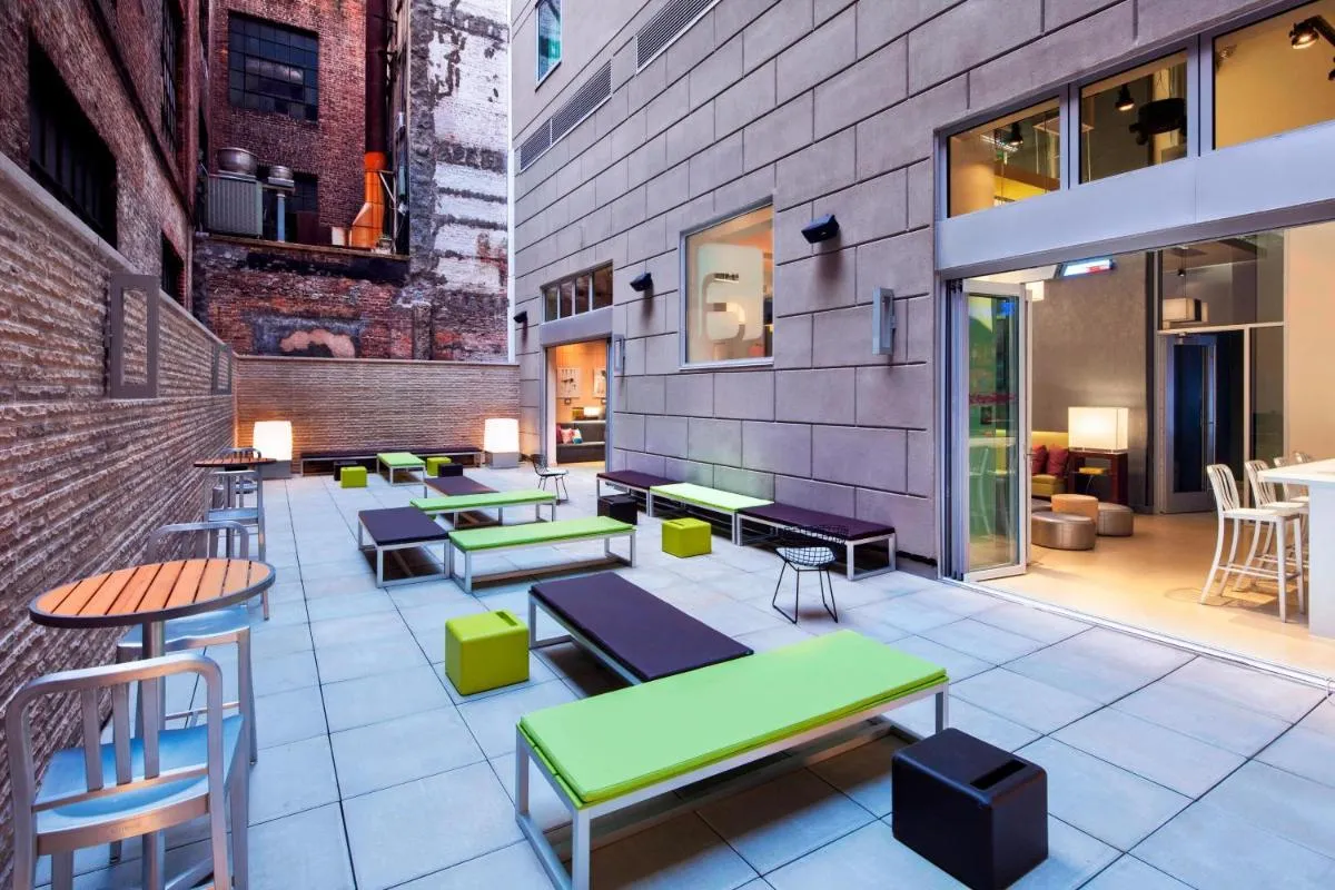 Aloft Manhattan Downtown – Financial District — 6