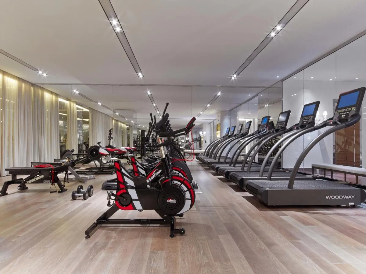 Baccarat Hotel and Residences New York — 6