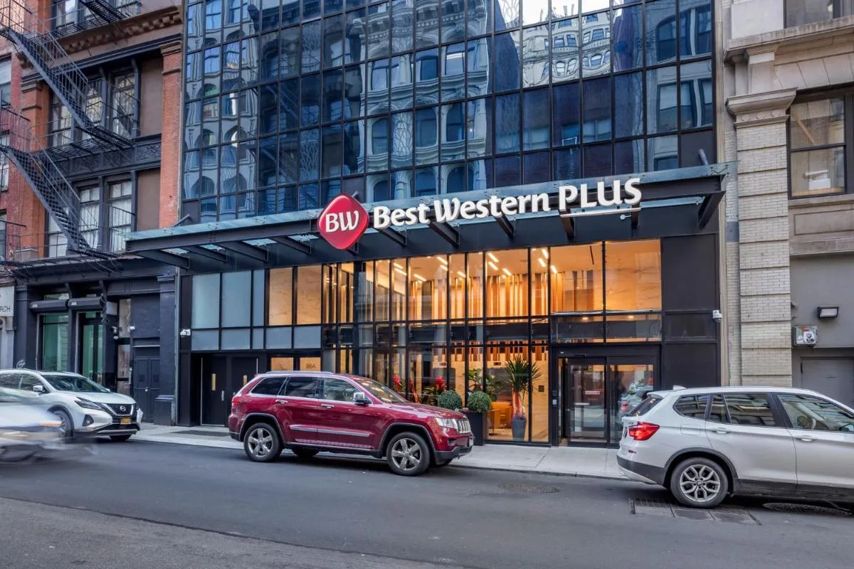 Best Western Plus Soho Hotel — 6