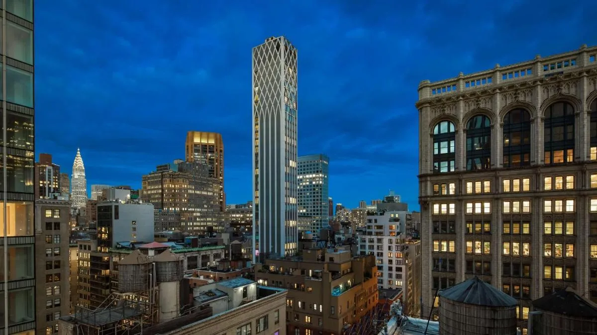 Best Western Premier Empire State Hotel — 6