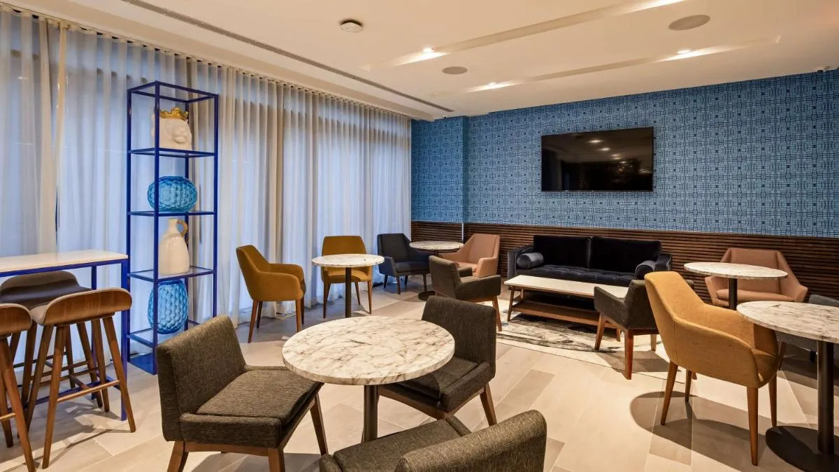 Best Western Premier Empire State Hotel — 5