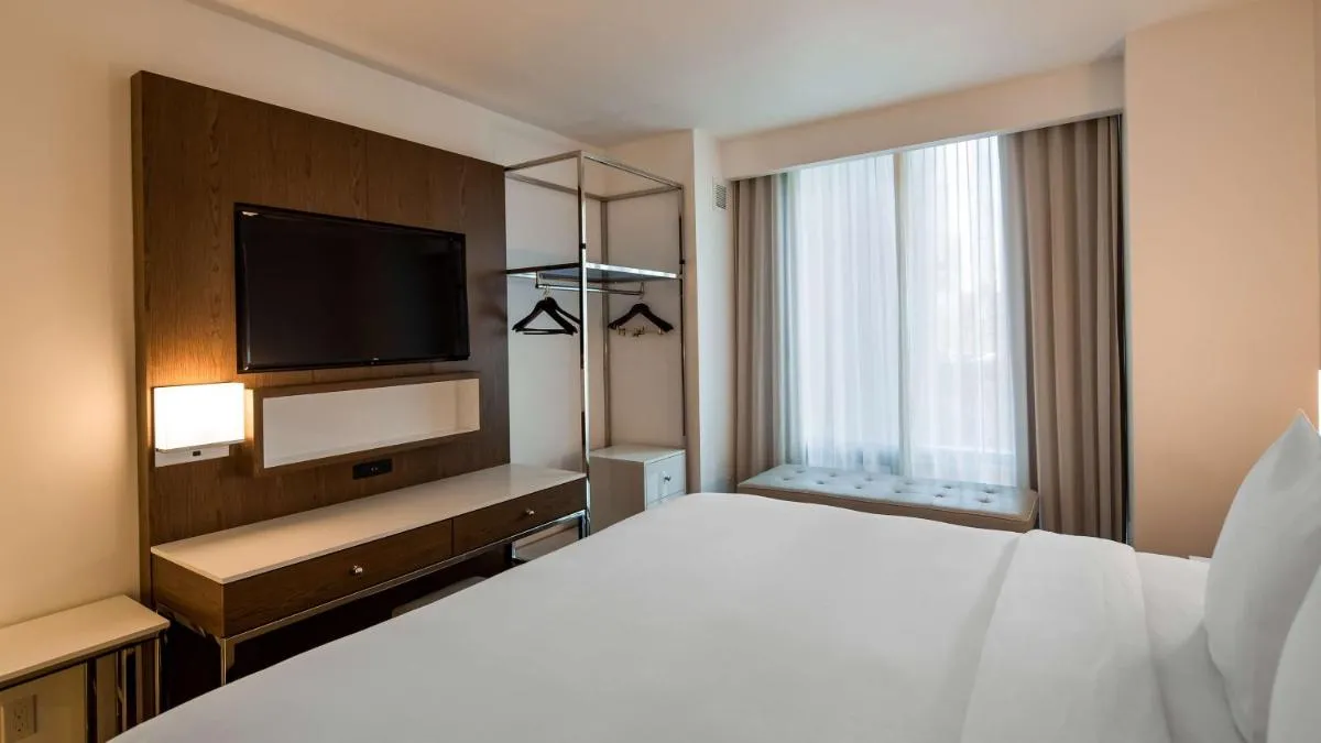 Best Western Premier Empire State Hotel — 2