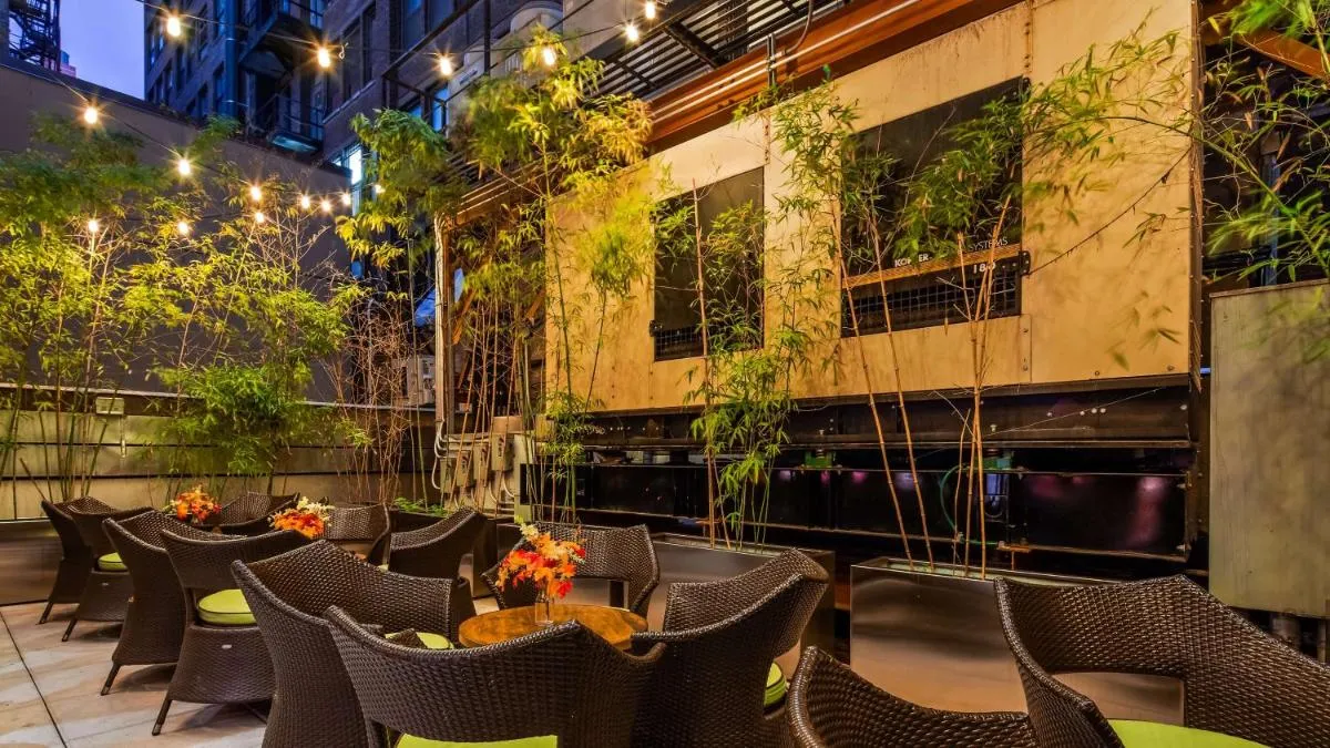 Best Western Premier Herald Square — 6