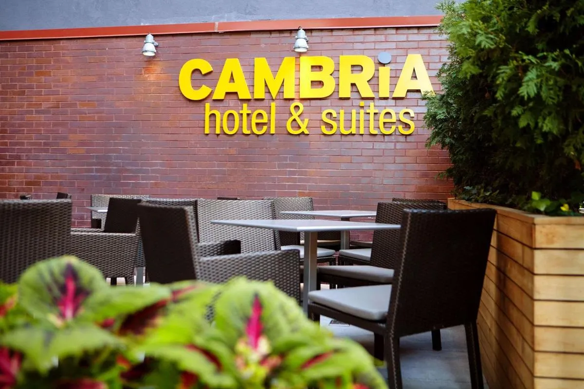 Cambria Hotel New York – Chelsea — 2