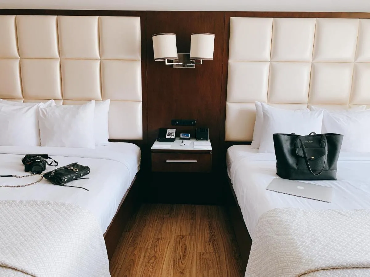 Cambria Hotel New York – Chelsea — 7