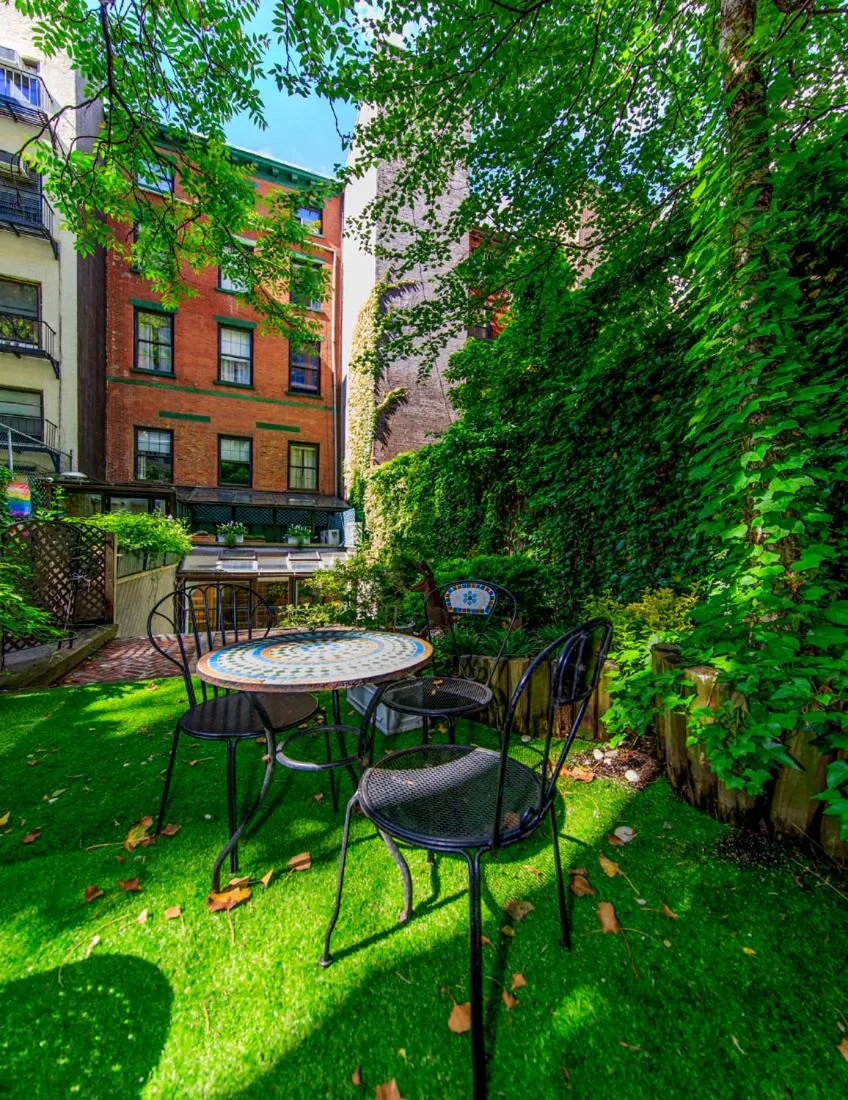 Chelsea Pines Inn — 5