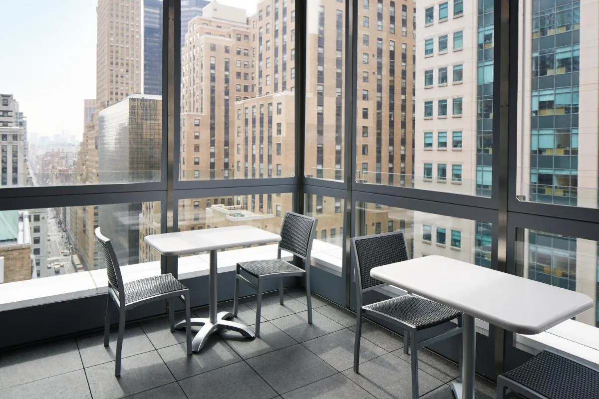 Club Quarters Hotel Grand Central, New York — 4
