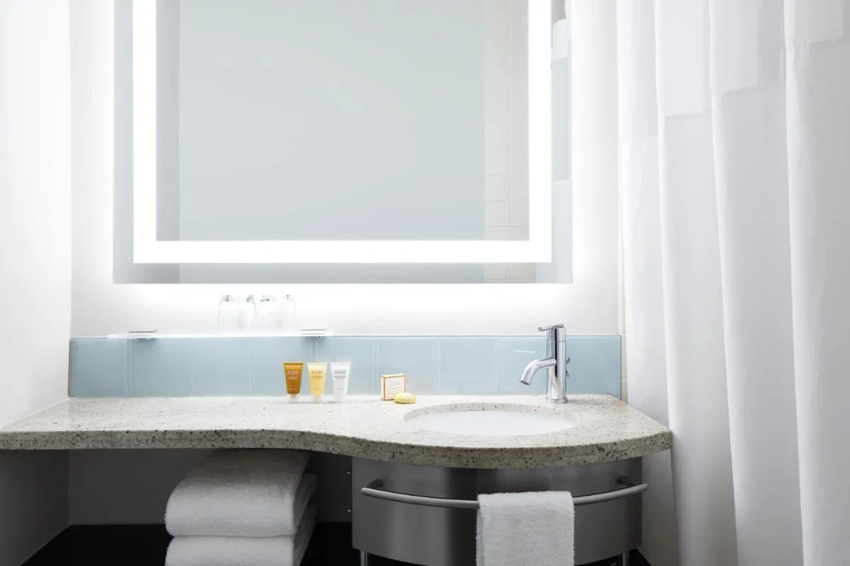 Newly Renovated Rooms at Club Quarters Hotel Times Square, New York — 3