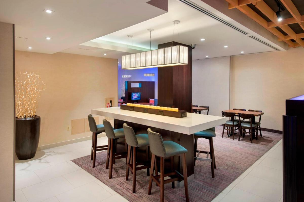 Courtyard by Marriott New York Manhattan / Soho