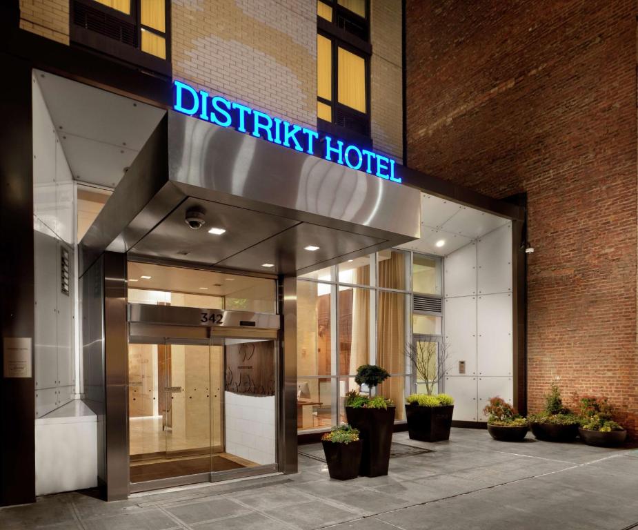 Distrikt Hotel New York City, Tapestry Collection by Hilton