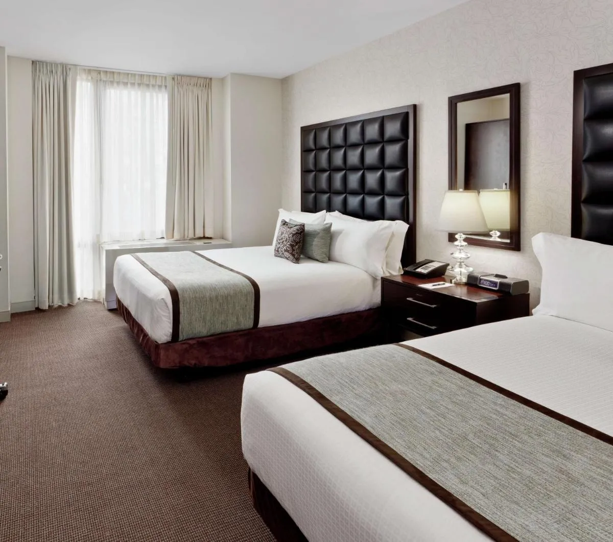 Distrikt Hotel New York City, Tapestry Collection by Hilton — 2