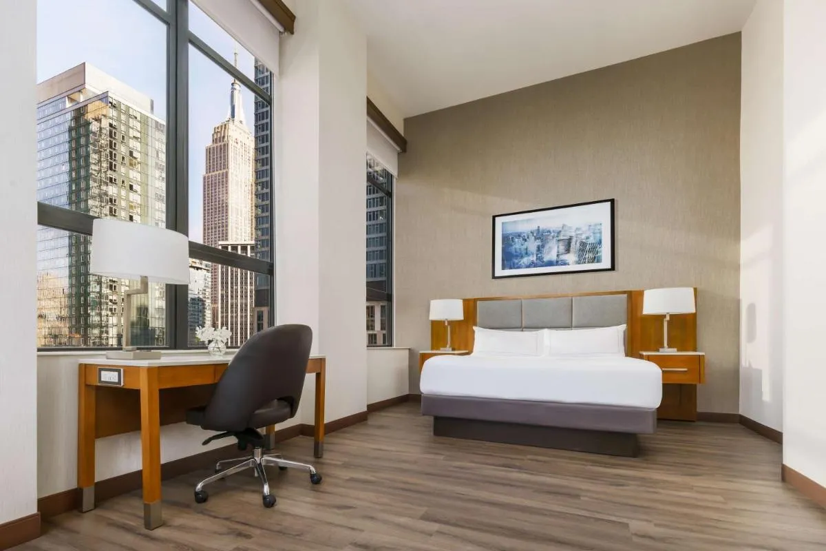 DoubleTree by Hilton Hotel New York City – Chelsea — 6