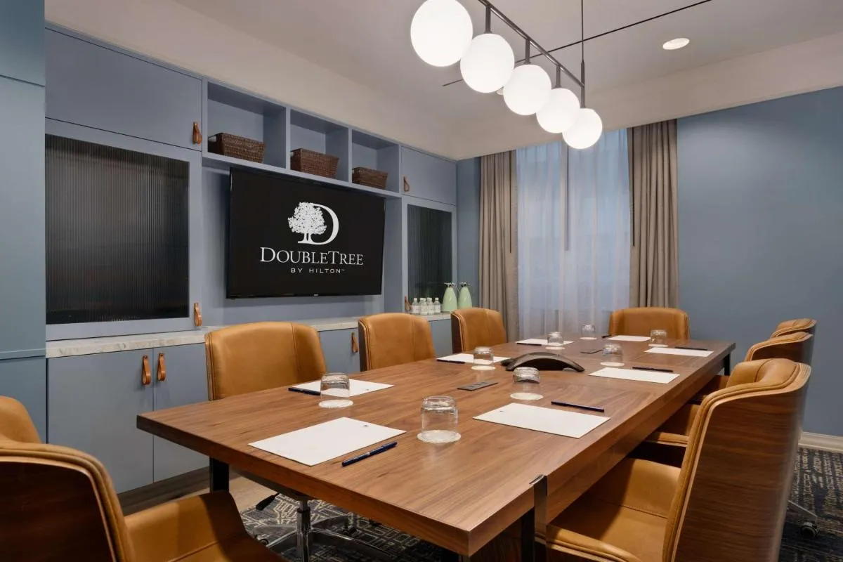 DoubleTree by Hilton New York Downtown — 7