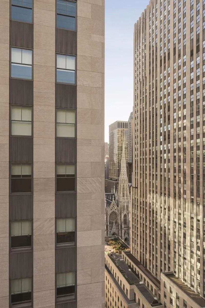 DoubleTree by Hilton New York Midtown Fifth Ave — 6