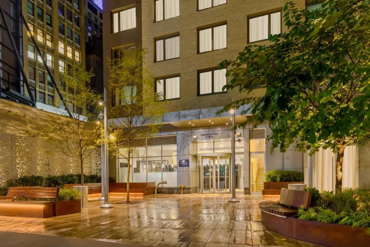 DoubleTree by Hilton New York Times Square South — 3