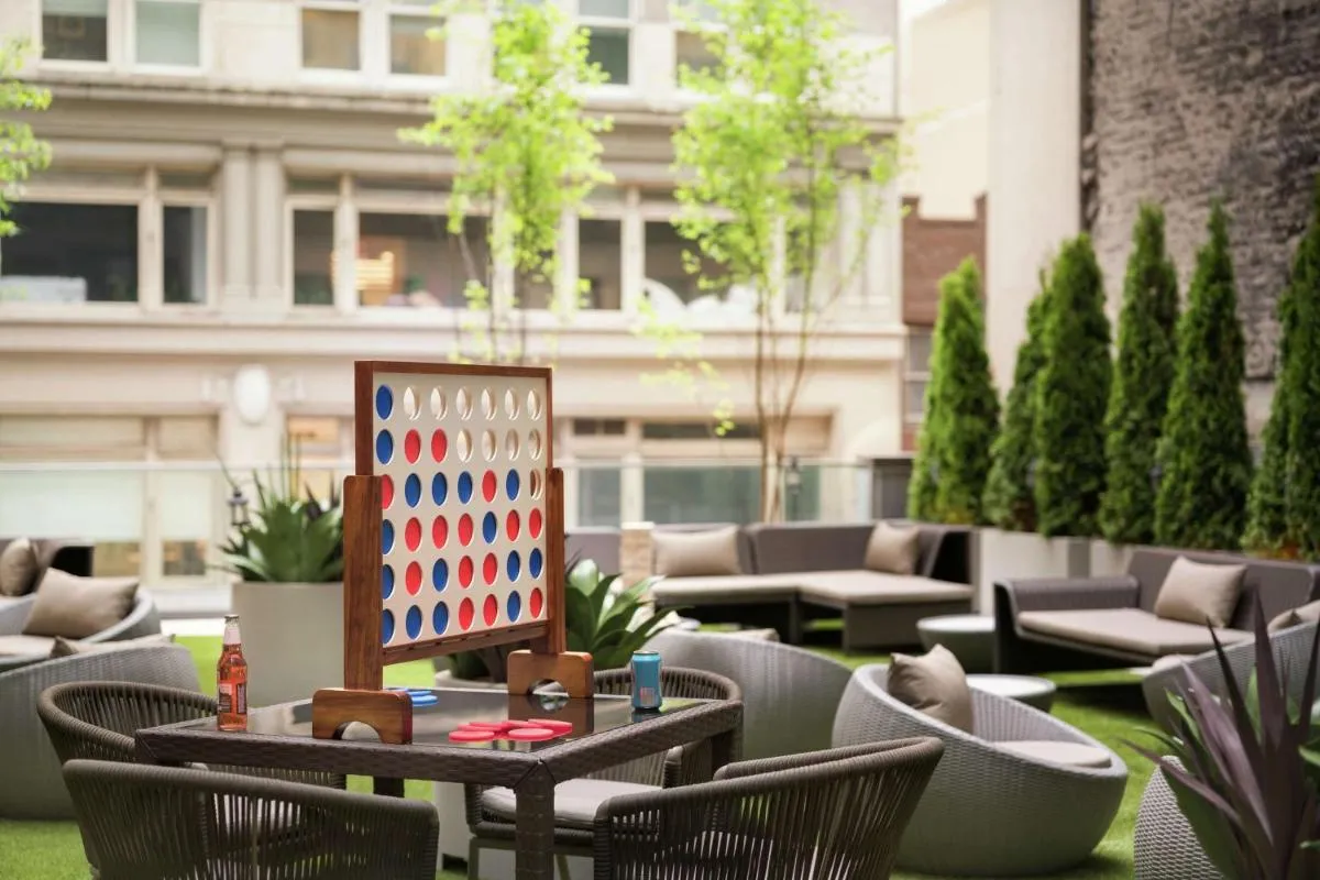 Embassy Suites By Hilton New York Manhattan Times Square — 3