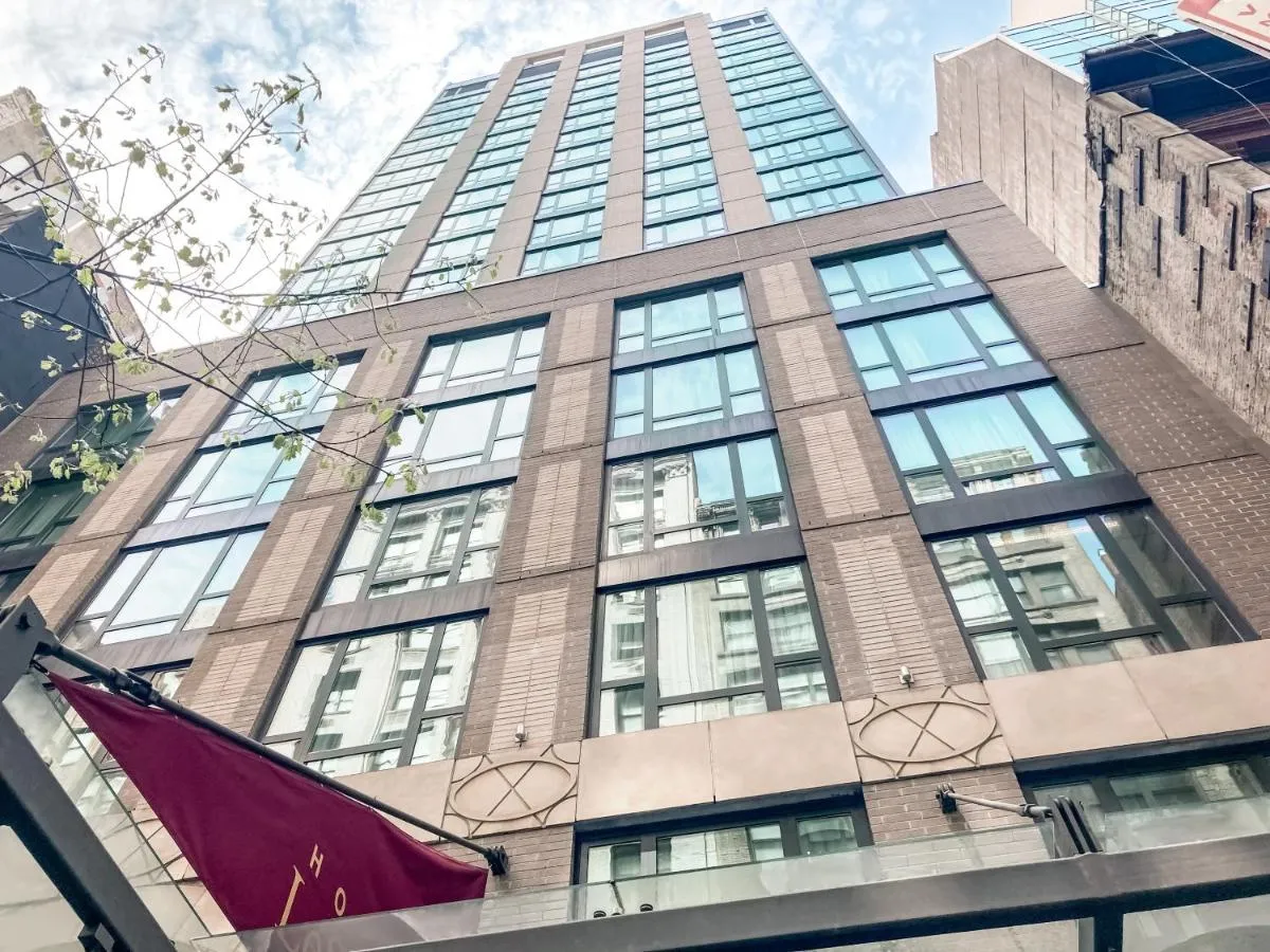 Executive Hotel Le Soleil New York — 6