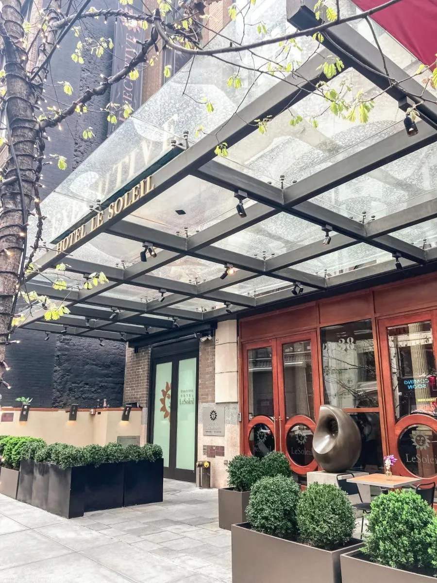 Executive Hotel Le Soleil New York — 7