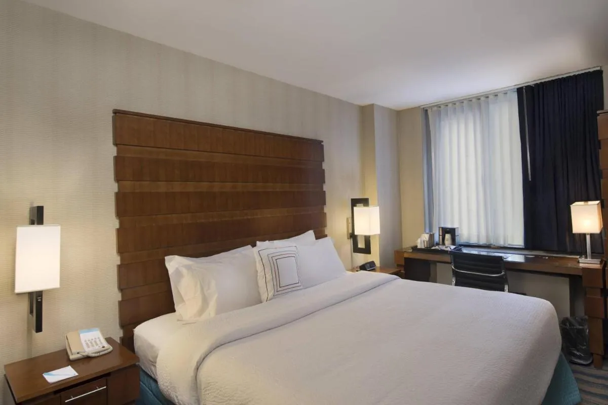 Fairfield Inn & Suites by Marriott New York Manhattan/Fifth Avenue — 7