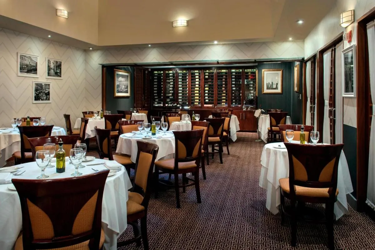 Four Points by Sheraton Manhattan SoHo Village — 4