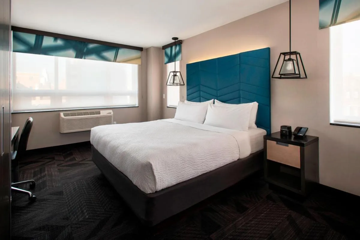 Four Points by Sheraton Manhattan SoHo Village — 2