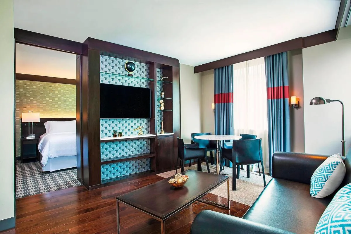 Four Points by Sheraton New York Downtown — 2