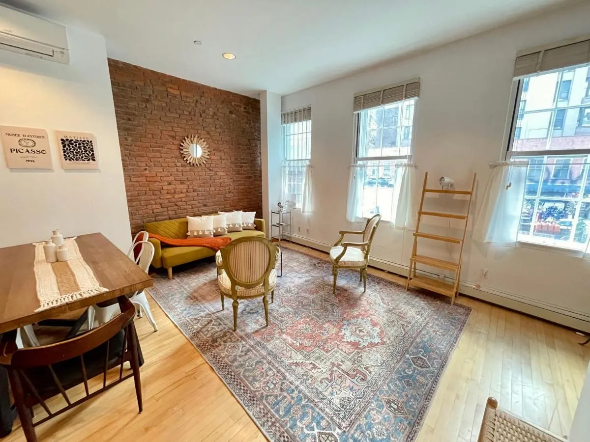 Gorgeous SOHO Duplex Brownstone — 3