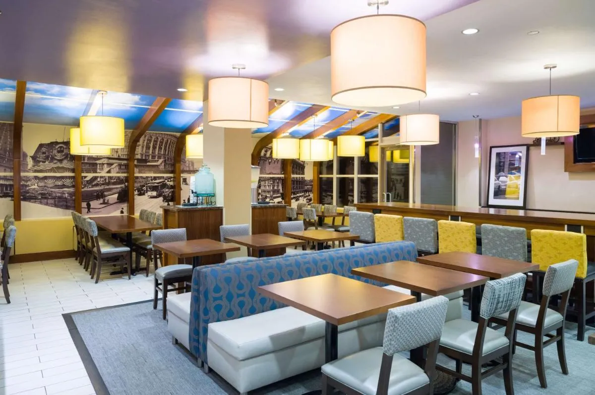 Hampton Inn Madison Square Garden — 5