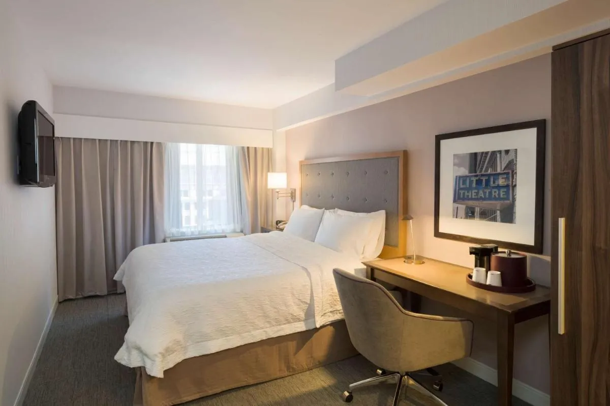 Hampton Inn Madison Square Garden — 2