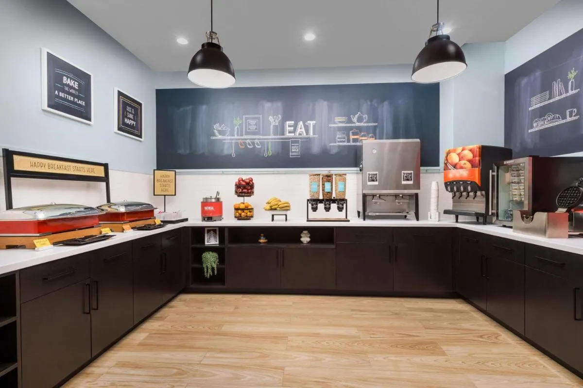 Hampton Inn Manhattan-35th St Empire State Bldg — 5