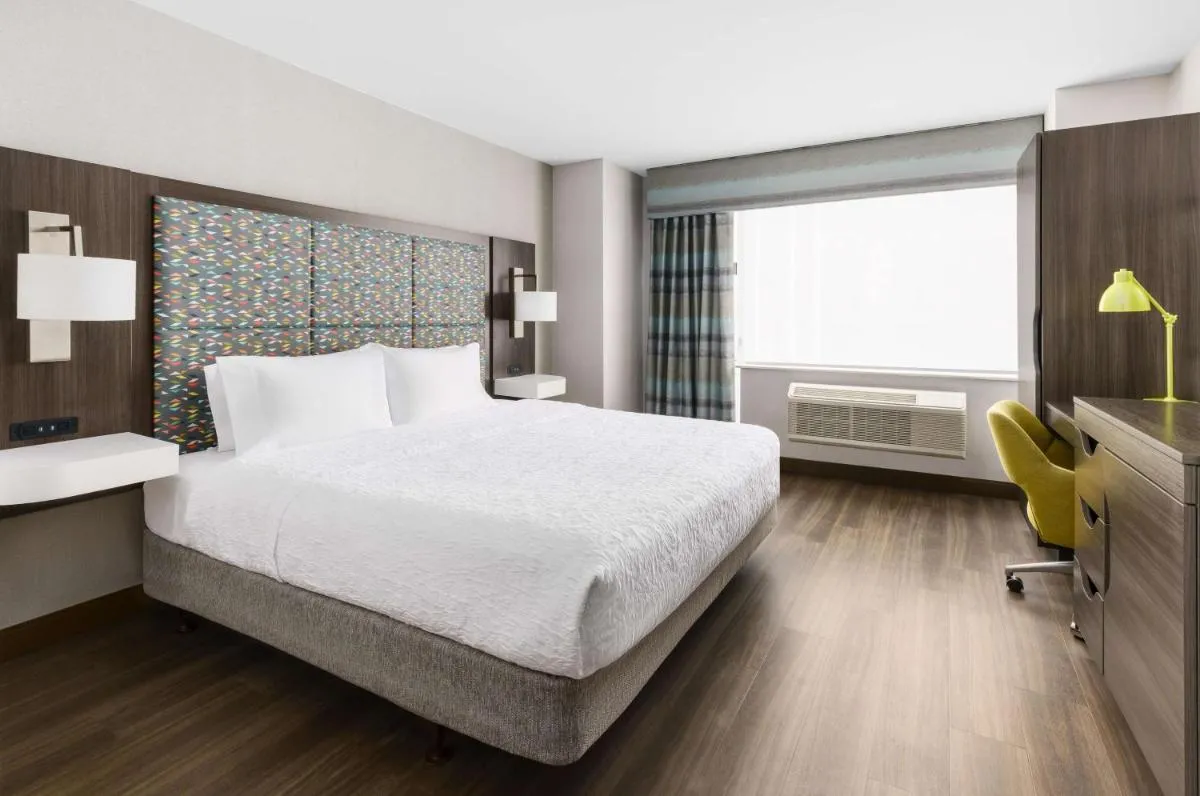 Hampton Inn Manhattan-35th St Empire State Bldg — 7