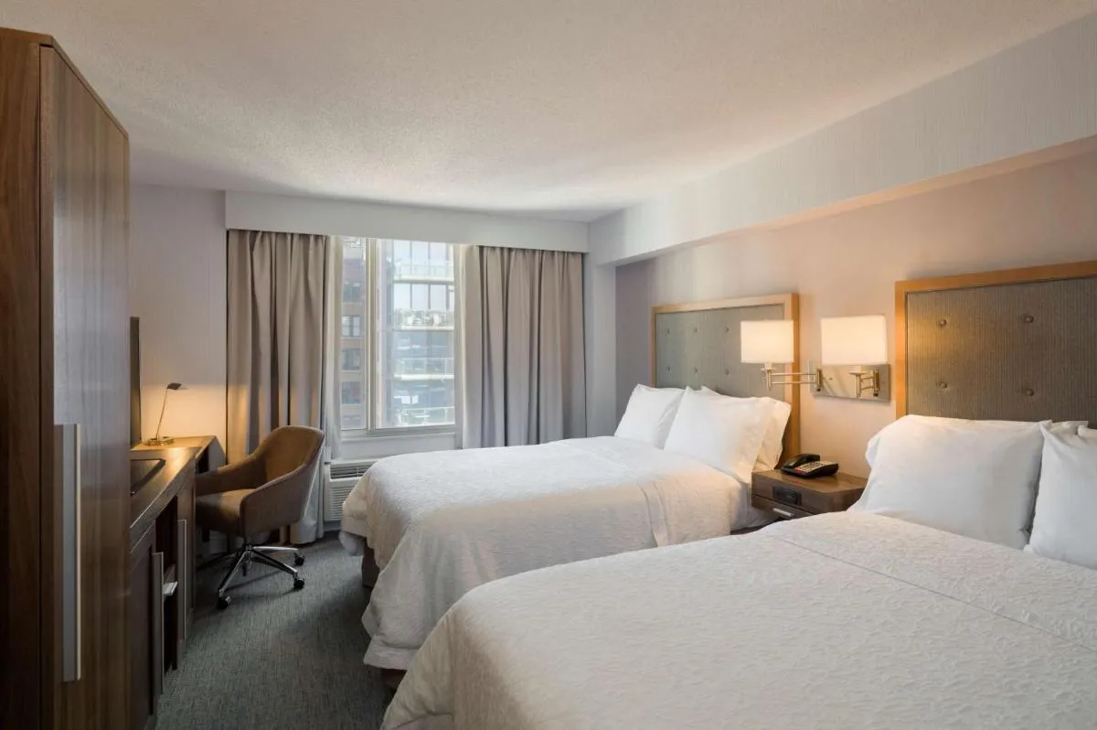 Hampton Inn Manhattan Chelsea — 2