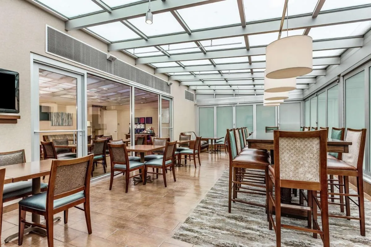 Hampton Inn Manhattan Grand Central — 5