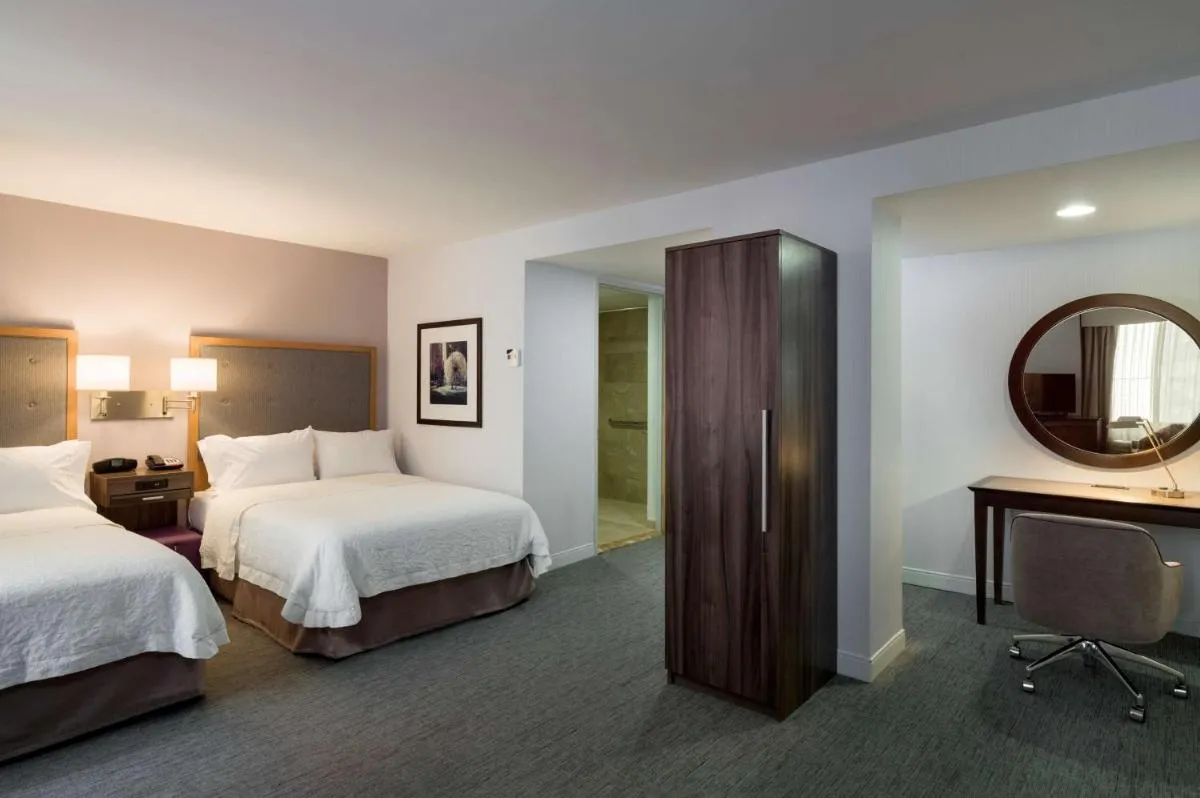 Hampton Inn Manhattan – Times Square South — 6
