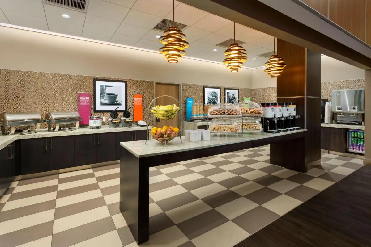 Hampton Inn Times Square Central — 4