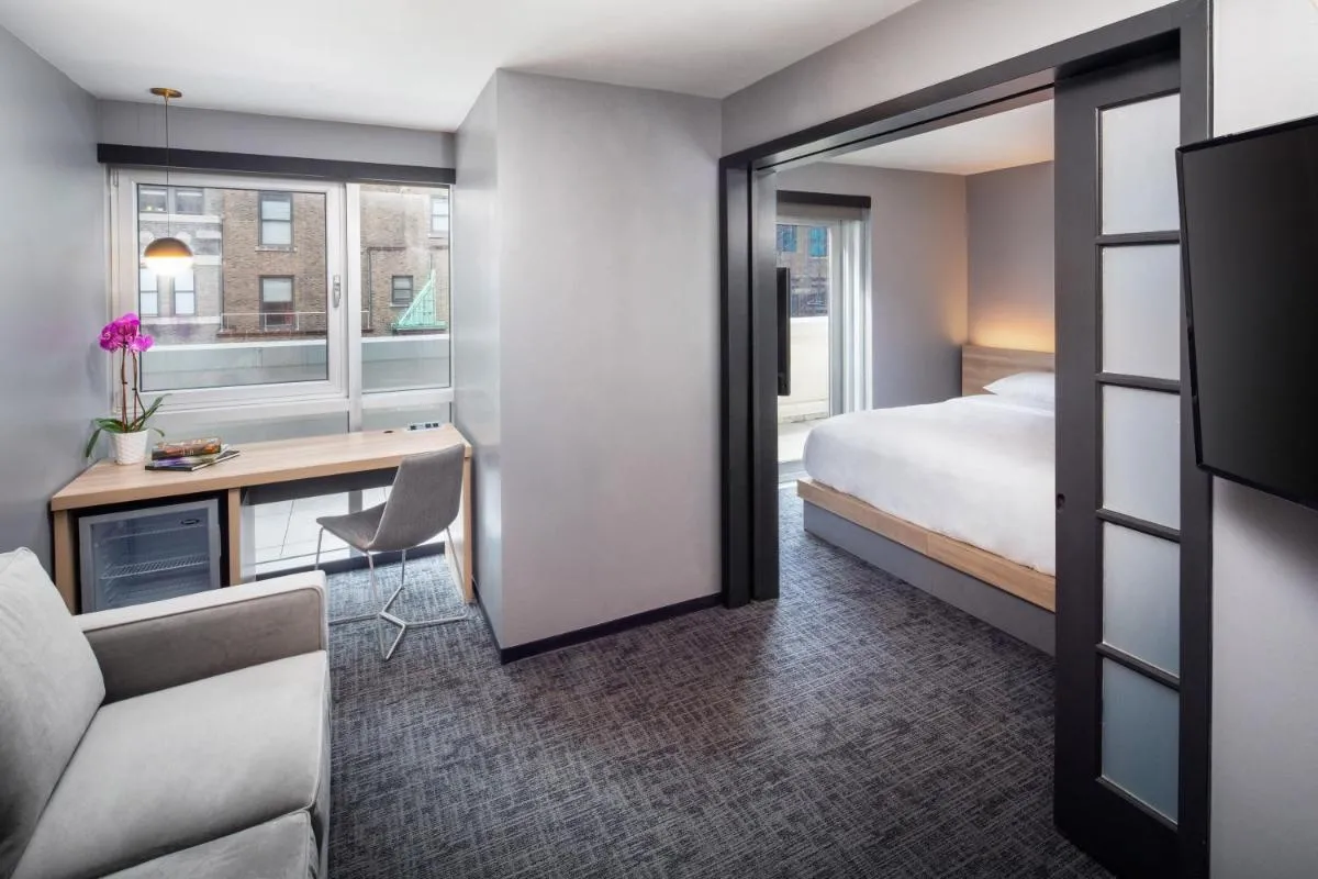 Henn na Hotel New York — 2