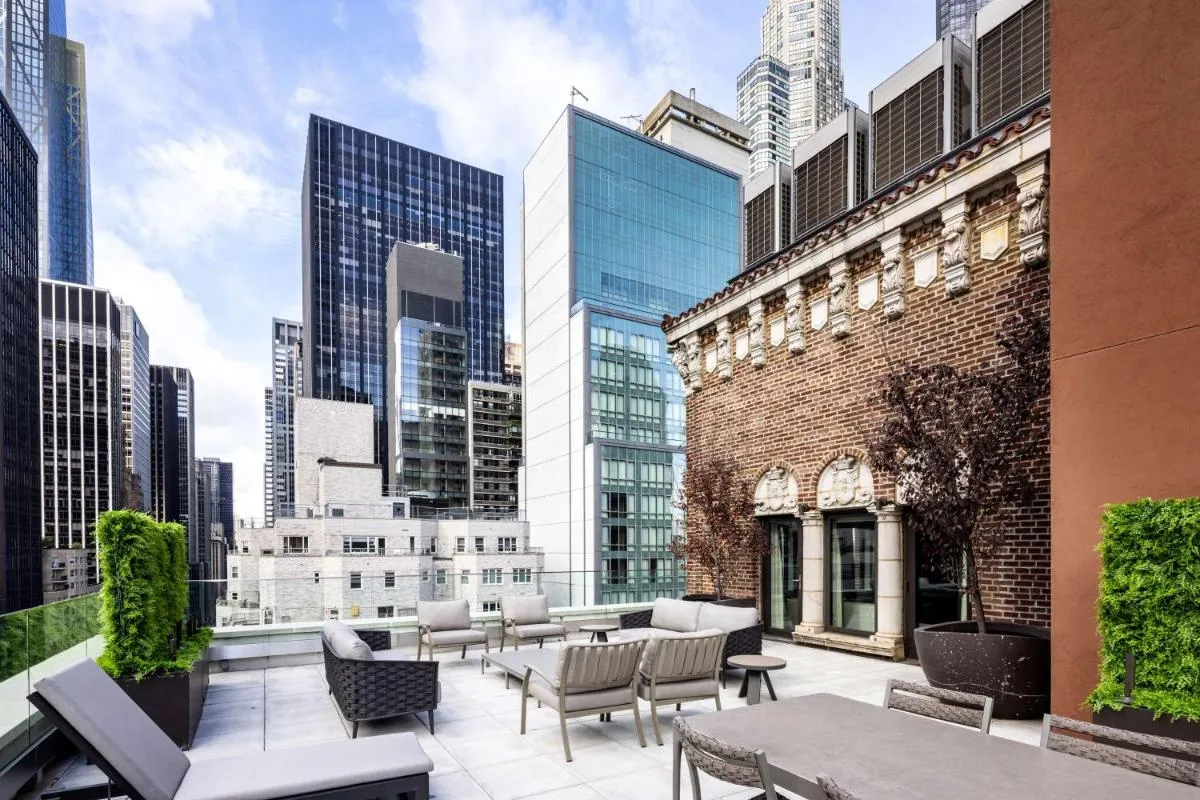 Hilton Club The Quin New York — 6