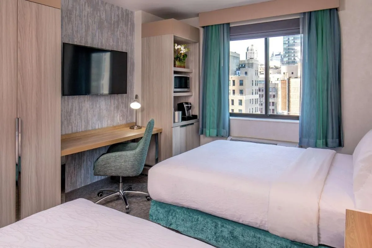 Hilton Garden Inn New York/Manhattan-Chelsea — 2