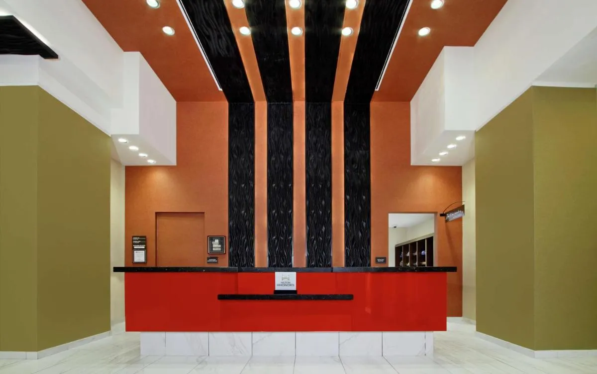 Hilton Garden Inn New York/Midtown Park Avenue — 7