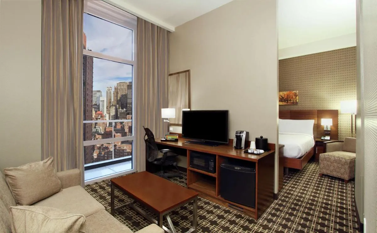 Hilton Garden Inn New York/Midtown Park Avenue — 5