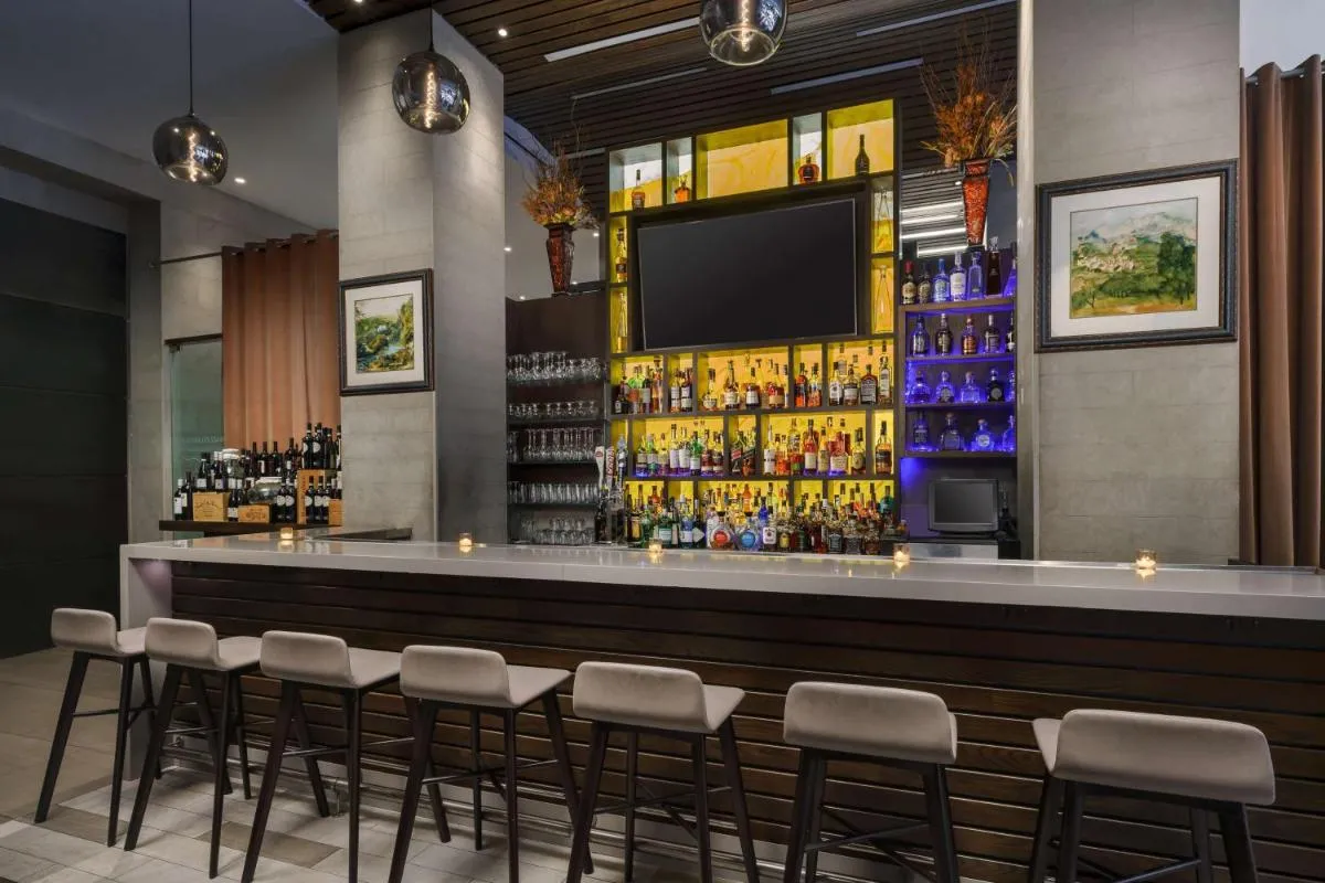 Hilton Garden Inn New York Times Square North — 4