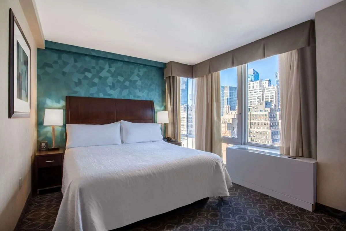 Hilton Garden Inn West 35th Street — 2