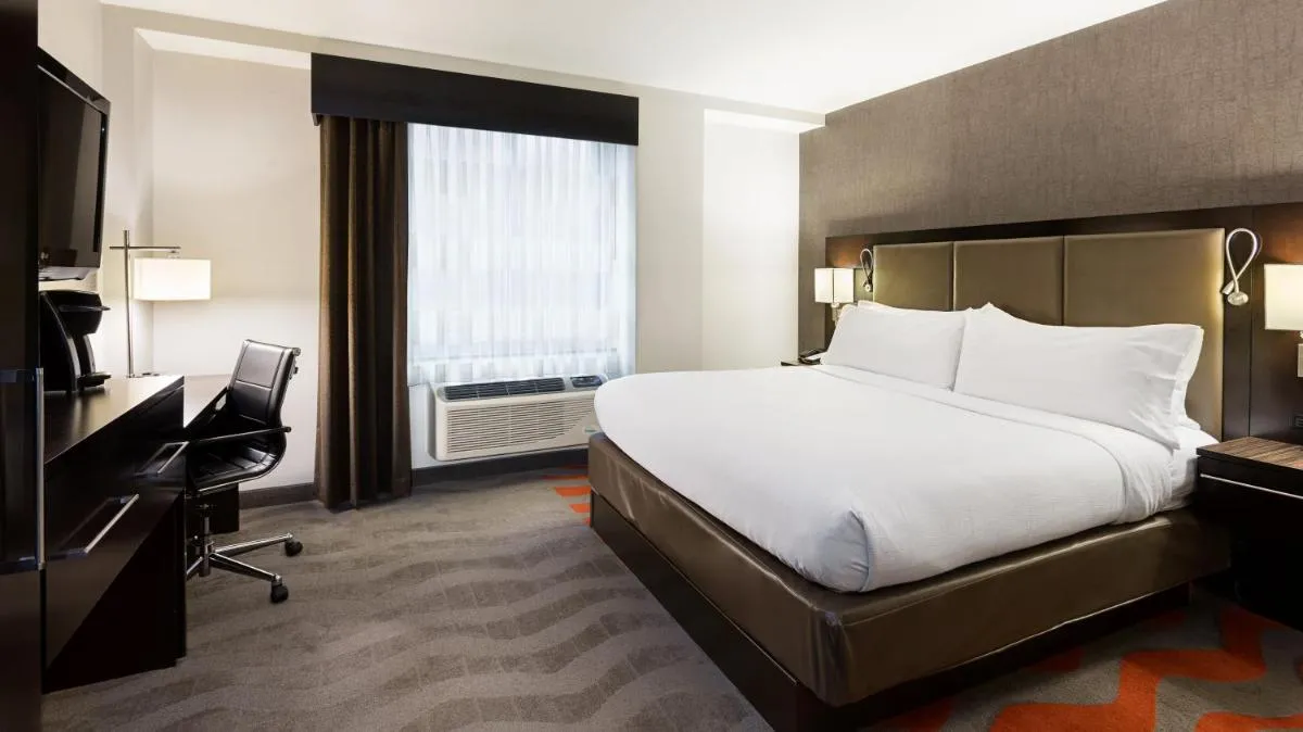 Holiday Inn Lower East Side, an IHG Hotel — 2