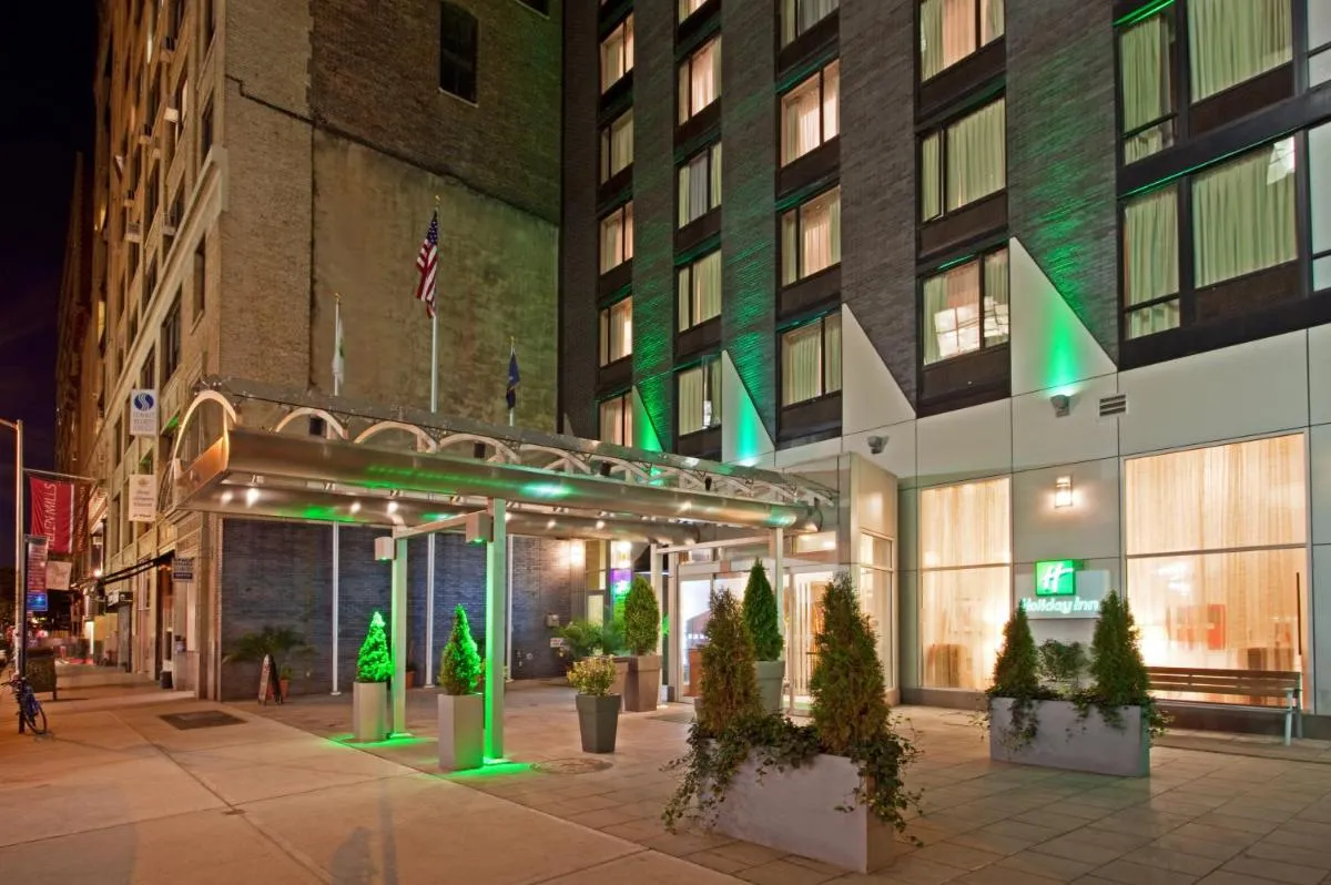 Holiday Inn Manhattan 6th Ave – Chelsea, an IHG Hotel — 6