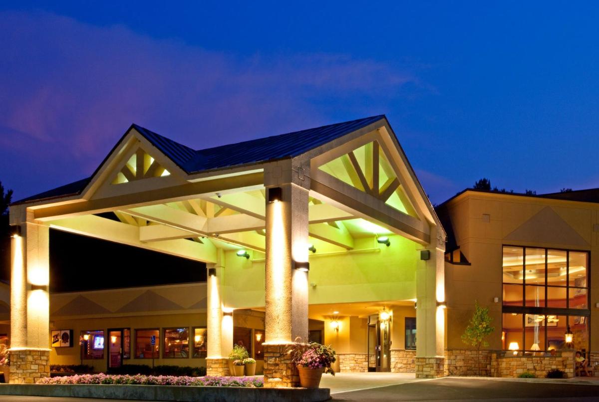 Holiday Inn Resort Lake George, an IHG Hotel