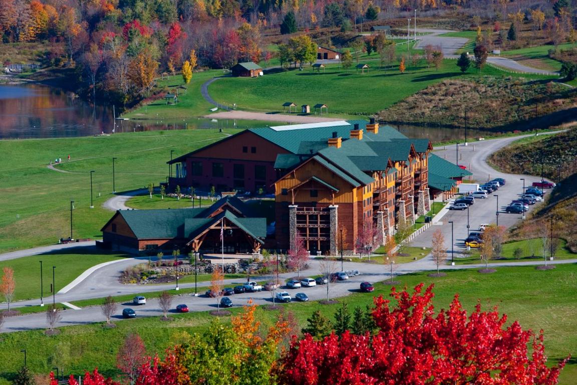 Hope Lake Lodge & Indoor Waterpark