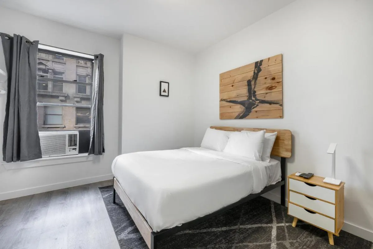 Hotel 27 by LuxUrban — 6